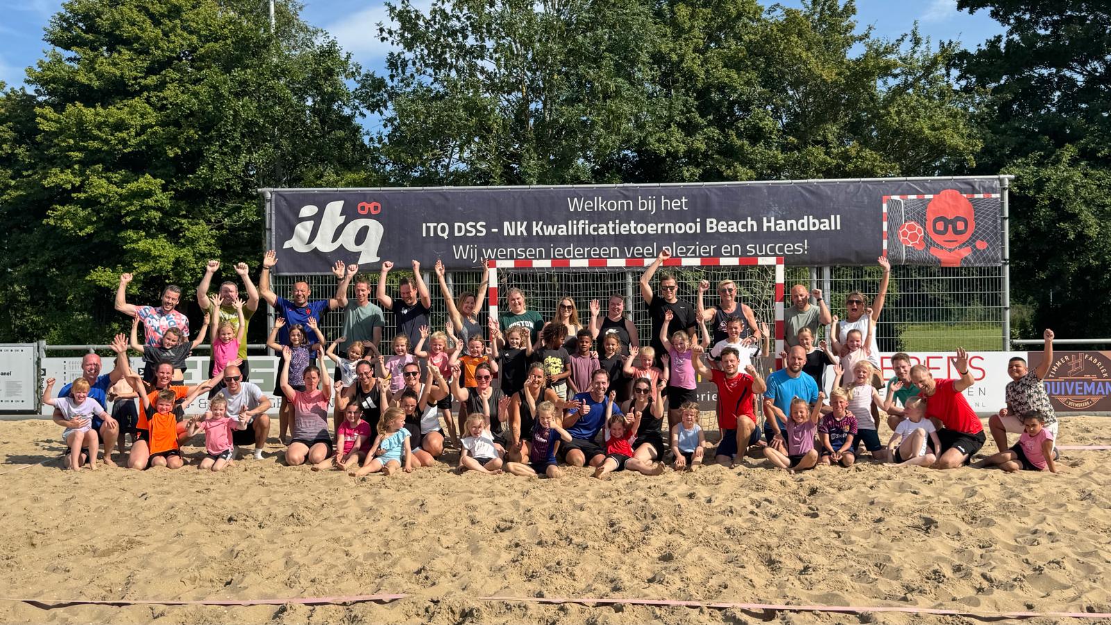 Laatste training van het seizoen van de F en Kabouters met ouders en pannenkoeken!