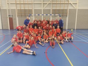 E jeugd support de Dames 1 5